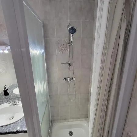Lumineux T3 En Duplex דירה